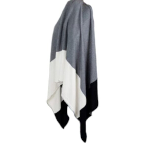 zestt Dreamsoft Colorblock Organic Cotton Travel Scarf, Wrap Gray, White, Black - Picture 4 of 7